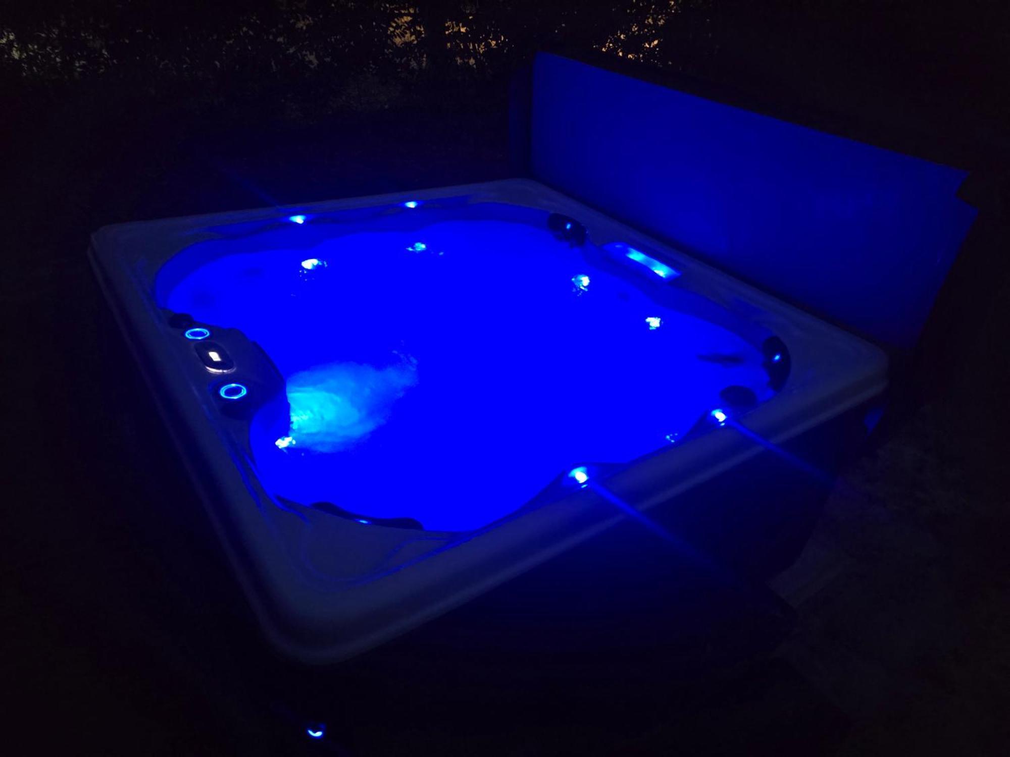 Chill Retreat, Hot Tub, Large Private Yard Villa Wilmington Buitenkant foto